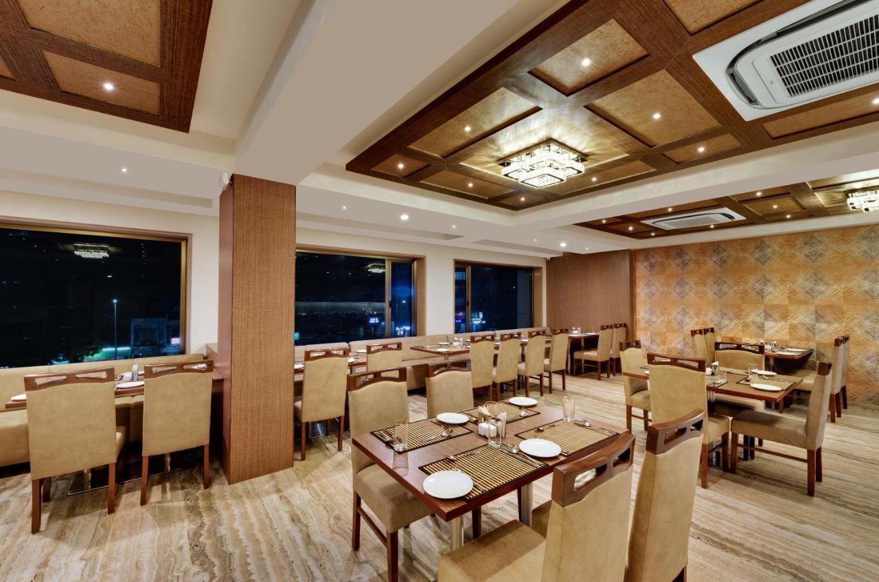 Anaya Beacon Hotel, Jāmnagar Extérieur photo
