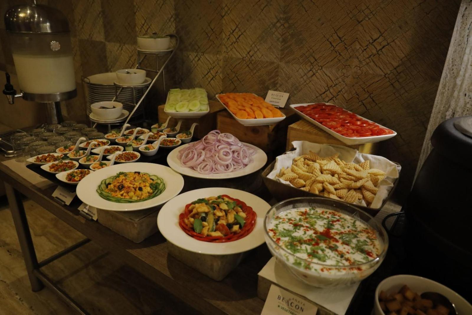 Anaya Beacon Hotel, Jāmnagar Extérieur photo